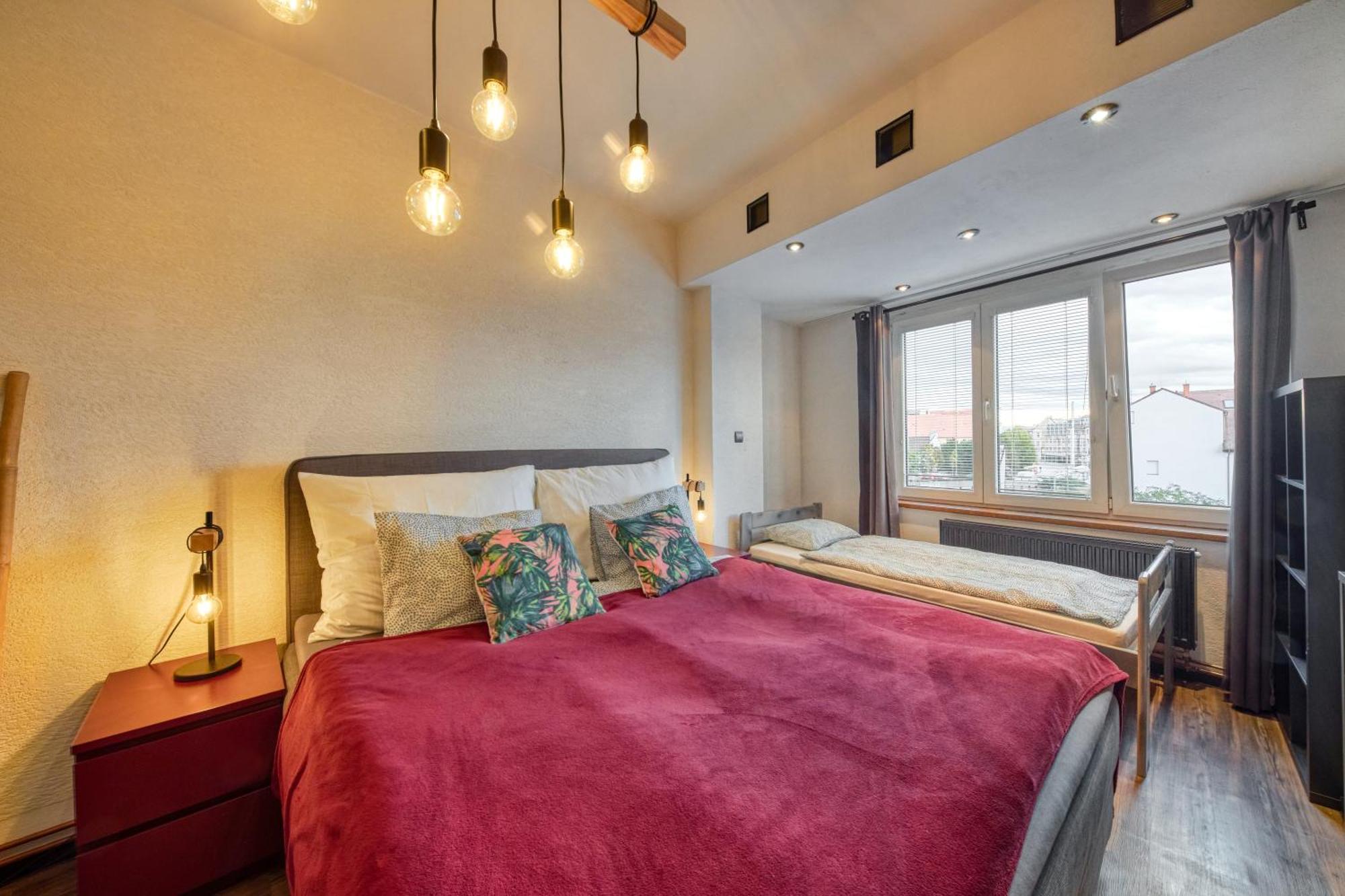 Mahalo Apartment Bratislava Bagian luar foto