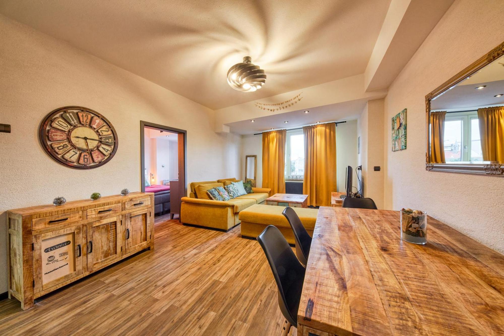 Mahalo Apartment Bratislava Bagian luar foto
